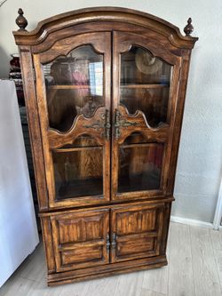 Solid Wood China Cabinet / Hutch – Glass Doors – Great Condition
