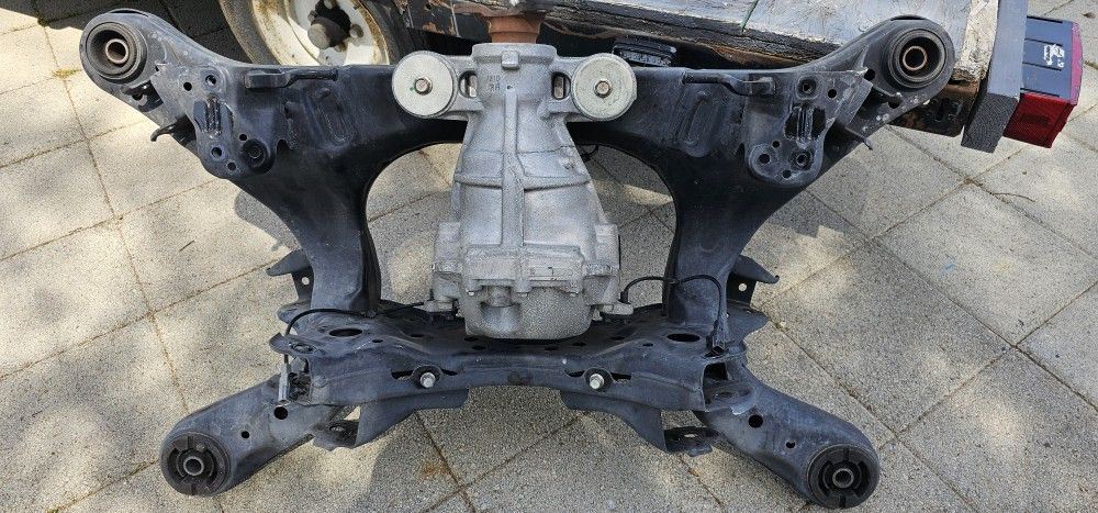 Infiniti q50 Rear Suspension K Frame Crossmember with REAR DIFFERENTIAL AXLE CARRIER ASSEMBLY OEM