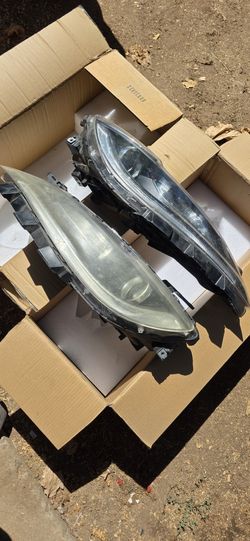 2016 Chrysler 200 OEM Headlights