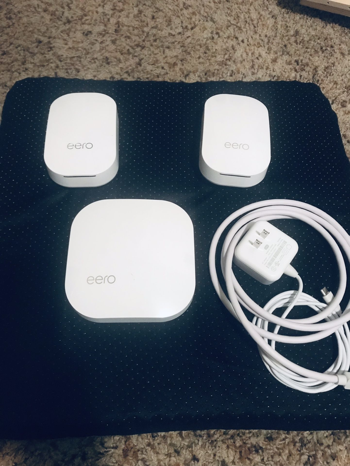 Mesh Wifi Eero System Router And 2 Beacon