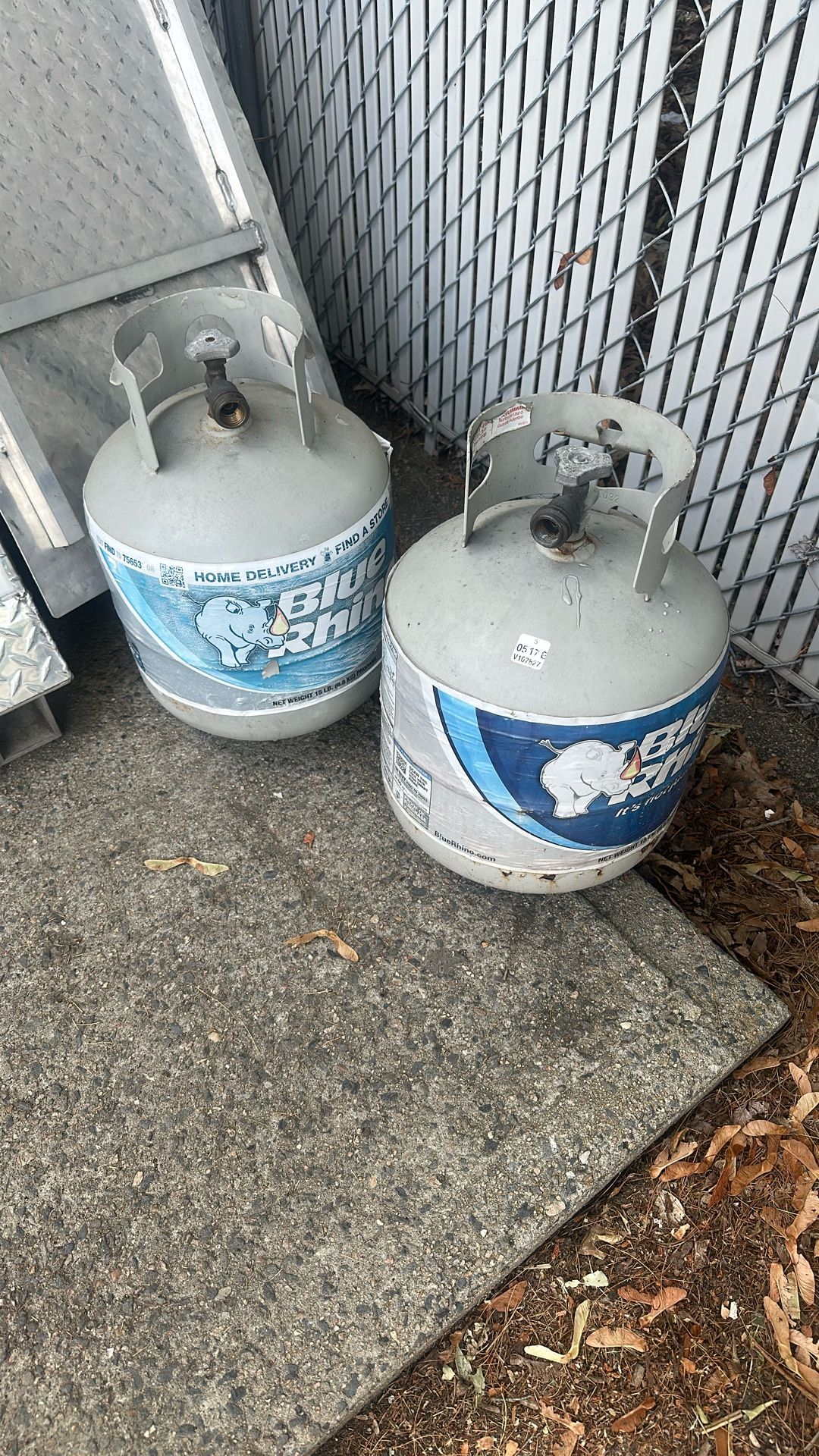 Full Propane Tanks