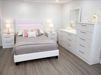 Bedroom Set - Juego de cuarto