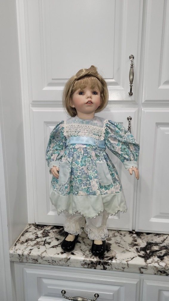 Doll Large 25" Porcelain Doll Excellent Condition PRICE Is Firm Cash Only