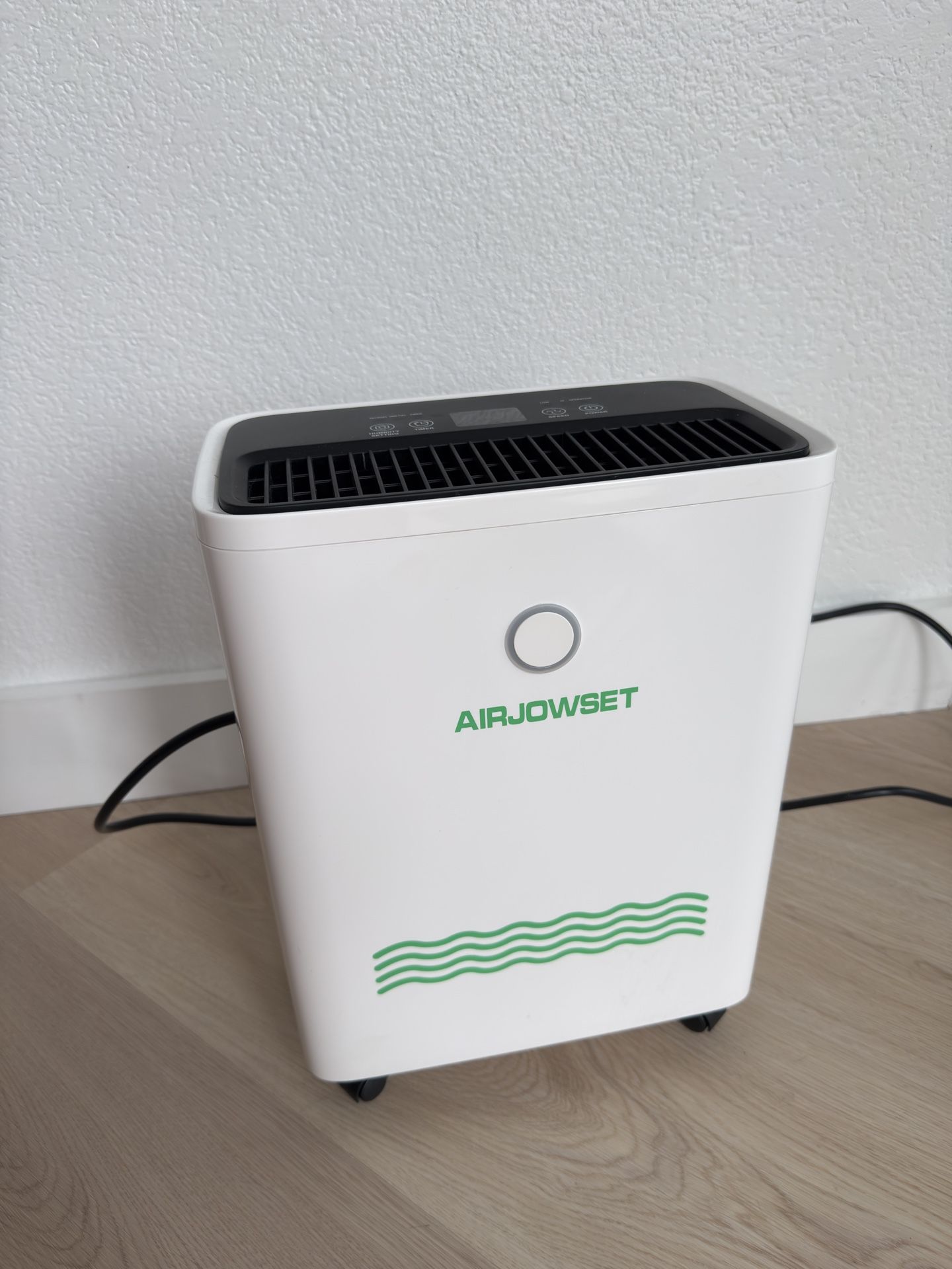 Airjowset Dehumidifier – Efficient & Quiet (Excellent Condition)