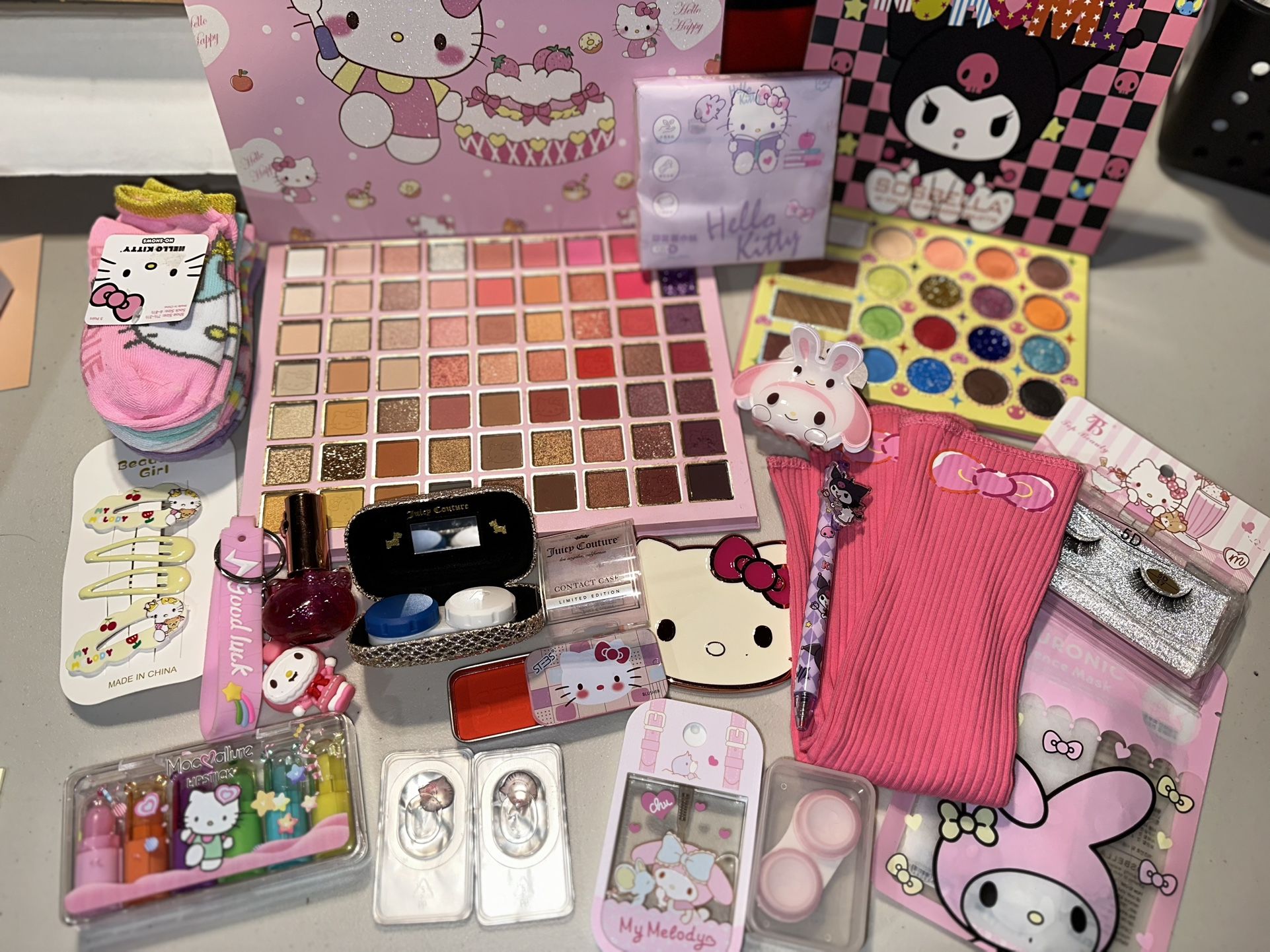 Hello Kitty Bundle