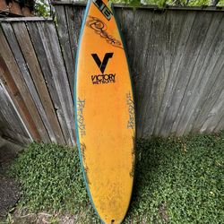 Surfboard 6’6” 