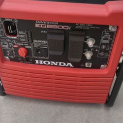 2800 Watt Honda Generator 