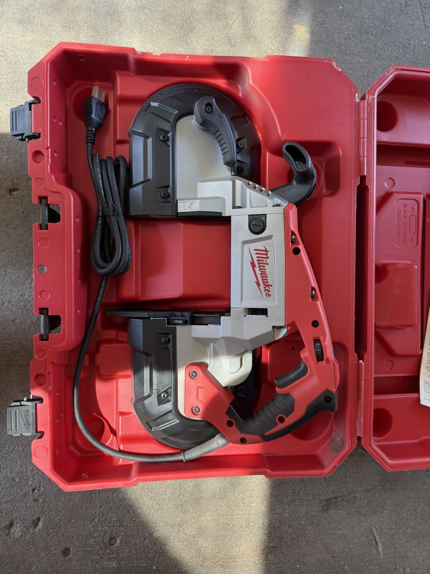 Milwaukee 6232-21 DEEP CUT VARIABLE SPEED. Brand New Never Used. ONLY REASONABLE OFFERS.
