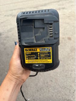 DeWalt Lithium Ion Battery Charger