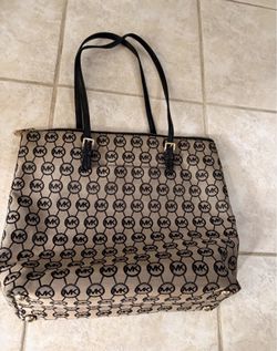 Michael Kors Large Signature Logo Tote Bag Beige Black