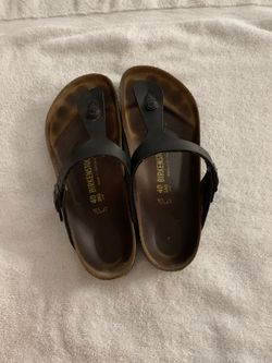 Black Birkenstock’s