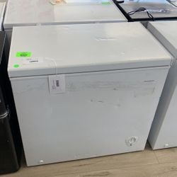 FRIGIDAIRE FFFC07M2UW CHEST FREEZER