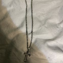 Silver Stainless Steel Men’s Chain With Cross Pendant 