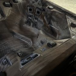 Marquis Hot tub 4 person