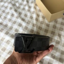 LV belt Size 44