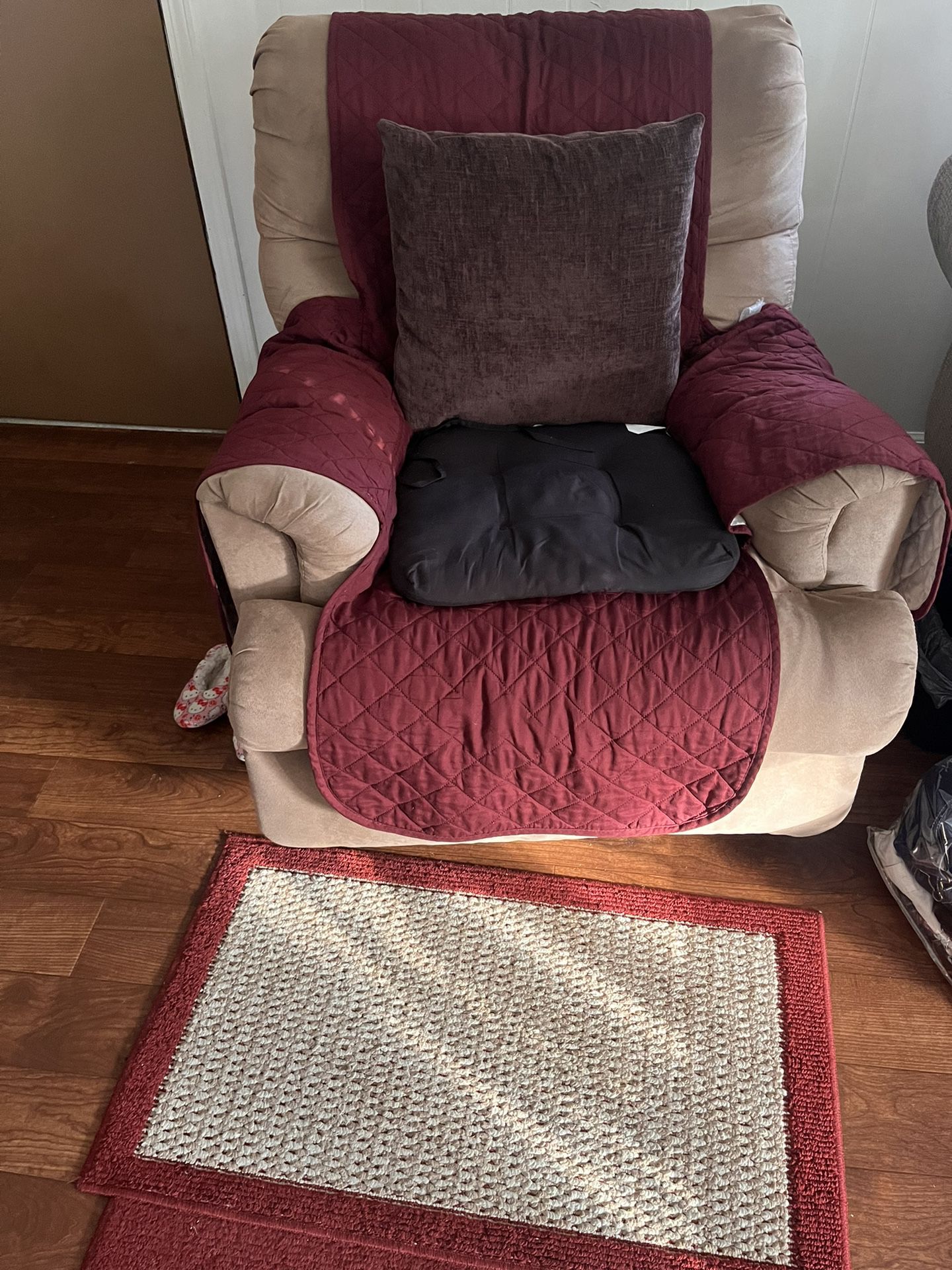 2 Brown Recliner Chairs 
