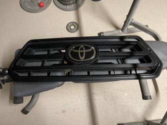 Toyota Tacoma OEM grille 