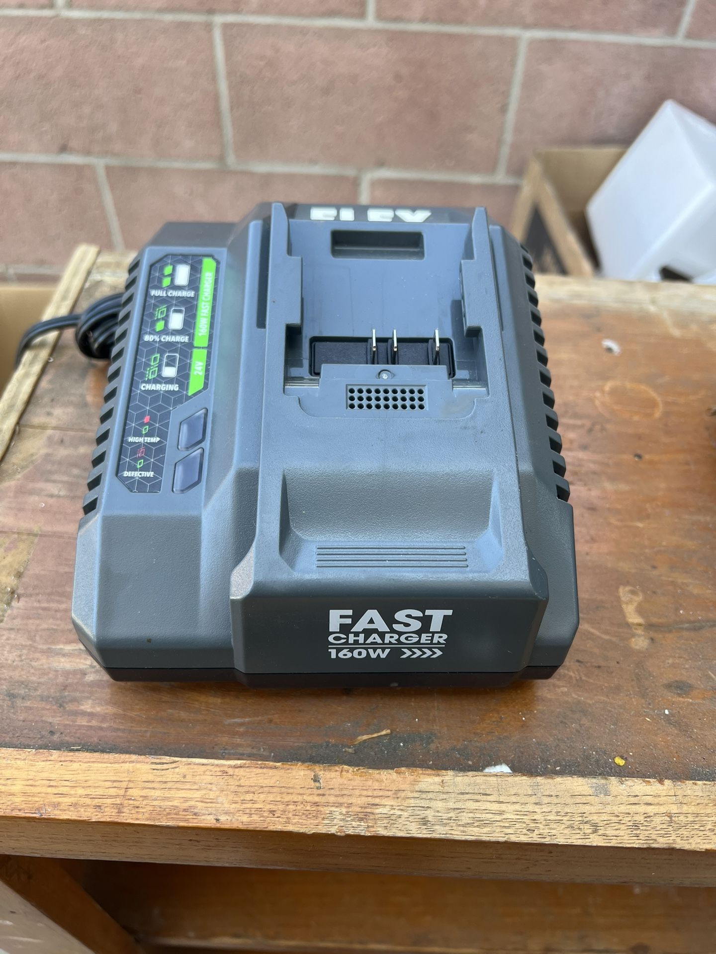 FLEX 24-V Lithium-ion Battery Charger