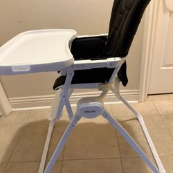 Joovy Nook Compact Open Tray High Chair 