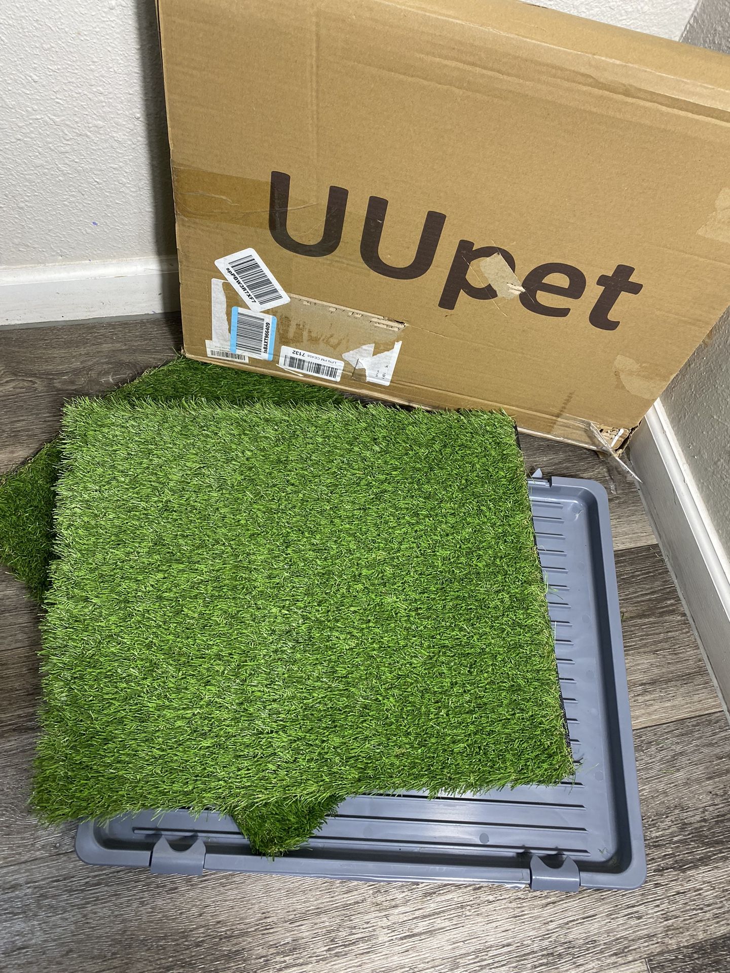 Training Pad with 2-Pack Replaceable Artificial Grass - Quick Absorbent Indoor Portable Dog Patio Potty, Washable Pe