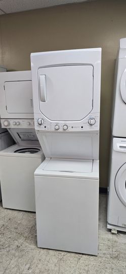 GE Stacked Washer Dryer Combo Unit