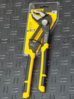 Brand New DEWALT 12 in. V-Groove Jaw Pushlock Plier