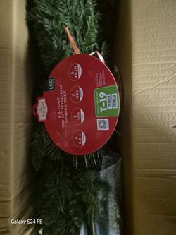 6.5 Ft Christmas Tree