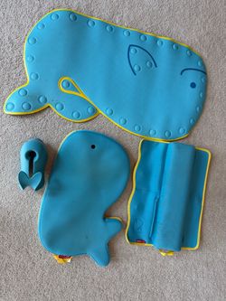 Skip Hop Whale Baby Bath kneeler, elbow rest, spout cover, mat