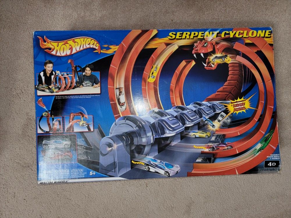 Hot Wheels Serpent Cyclone Playset