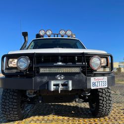 1999 Chevy Restored With Original Parts New Engine  Recent Professional Upgrades 30K+ in receipts from Burbank off-road shop 	•	Brand-new Vortec engin