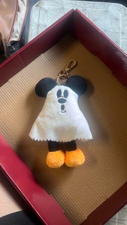 Mickey Ghost keychain