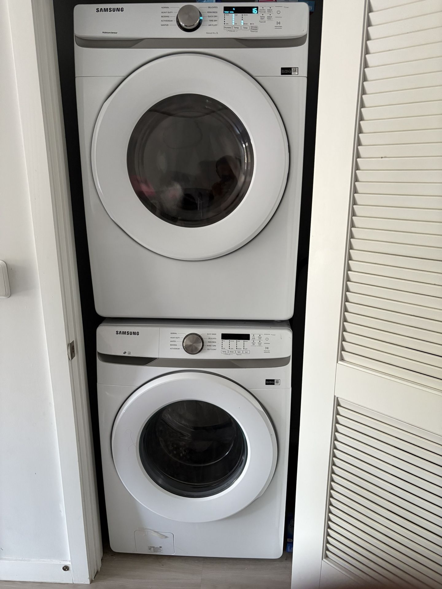 Samsage Washer And Dryer