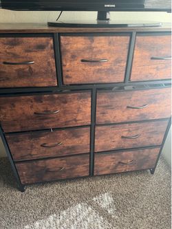 Dresser