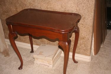 Vintage Tea Table With Candle Trays (Queen Anne)