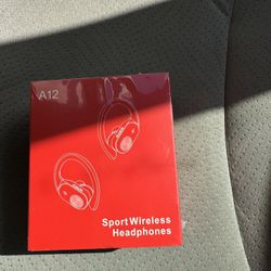 Wireless Earbuds Bluetooth Headphones Wireless Charging Case LED Display 40H Playtime Built in Mic Over Ear buds Waterproof Earphones with Earhooks De