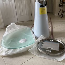 Kitchen Range Hood- Zephyr Wall Mount