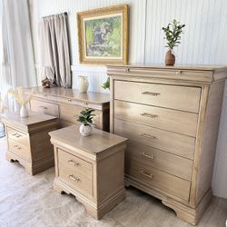 4 Piece- Rivers Edge Solid Wood Bedroom Set – Pottery Barn Style