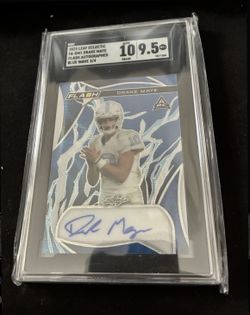 Drake Maye Signed Rare Card