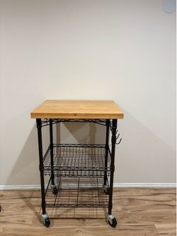Kitchen storage cart with bamboo cutting board (pick up only)