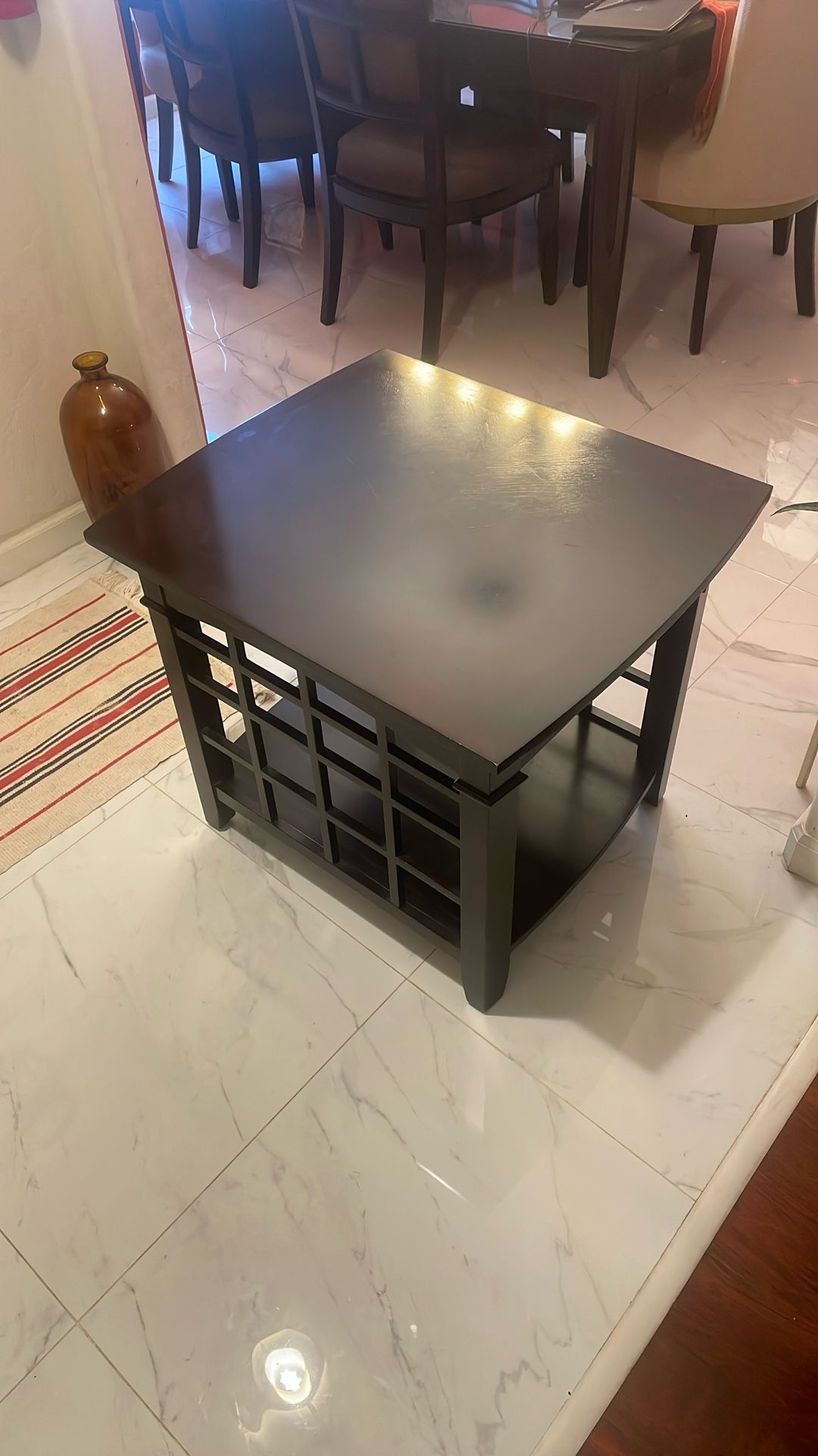 SOLID WOOD COFFEE TABLE