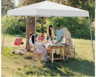 White Pop-Up Canopy Tent