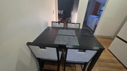 Kitchen table