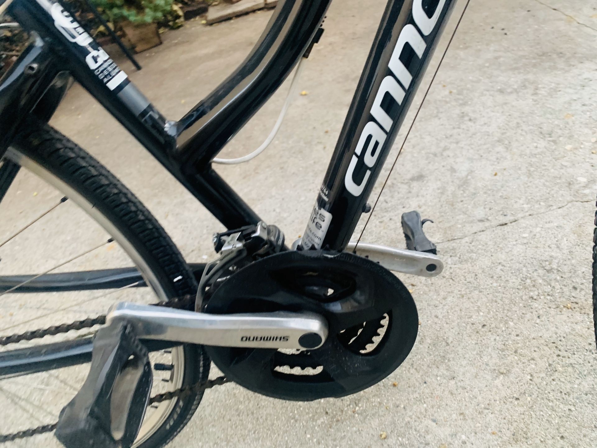 Cannondale adventure women’s bike, 14764 shimano brakes for Sale in Los