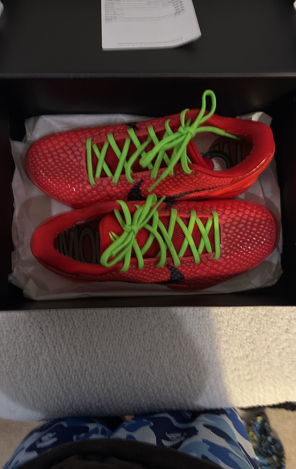 Kobe Reverse Grinches Size 8 Men’s With Verification.