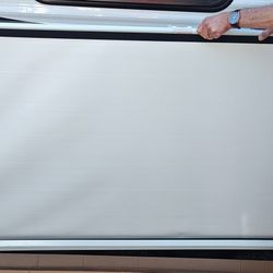 Projection Screen 