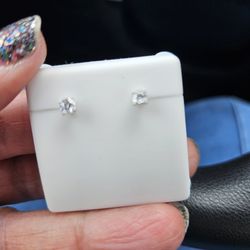 Mossinate earring studs