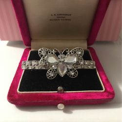 “BEAUTIFUL “ Butterfly Crystal Hair Clip