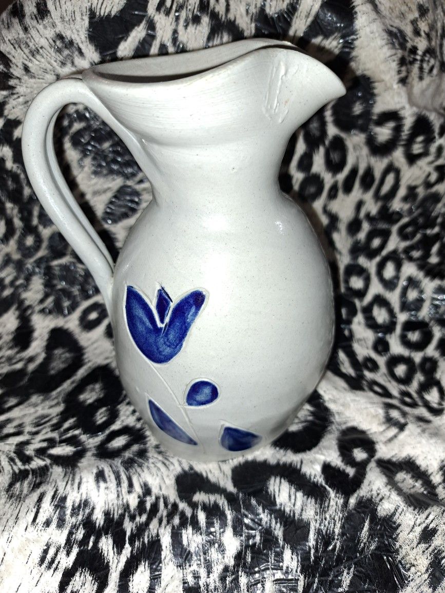 Williamsburg VA Pottery 7 "