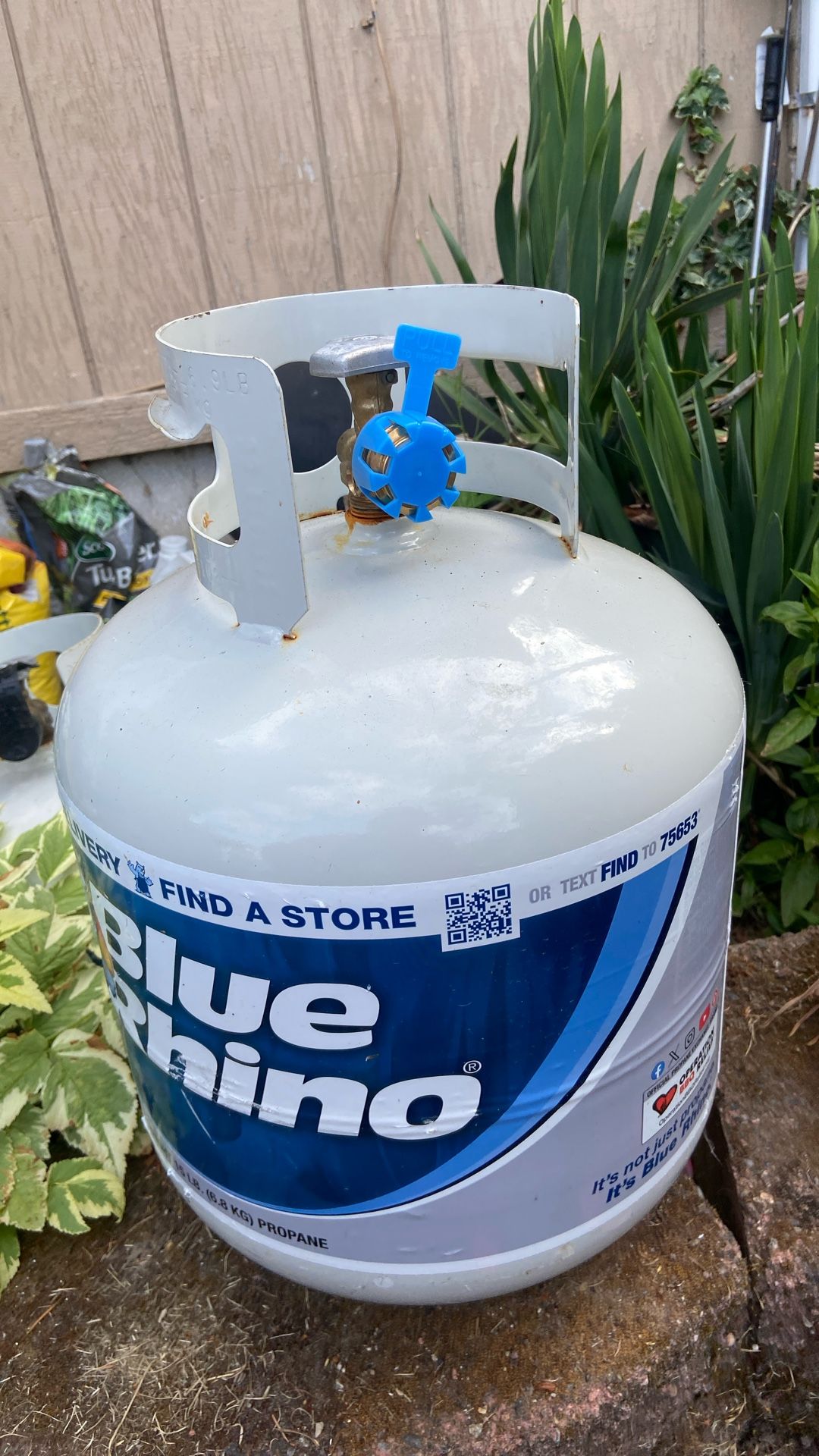 Propane Tank Full Never Open Price 50$.  Pick Up. E.  72.  and Grand View.  E.  Tacoma 