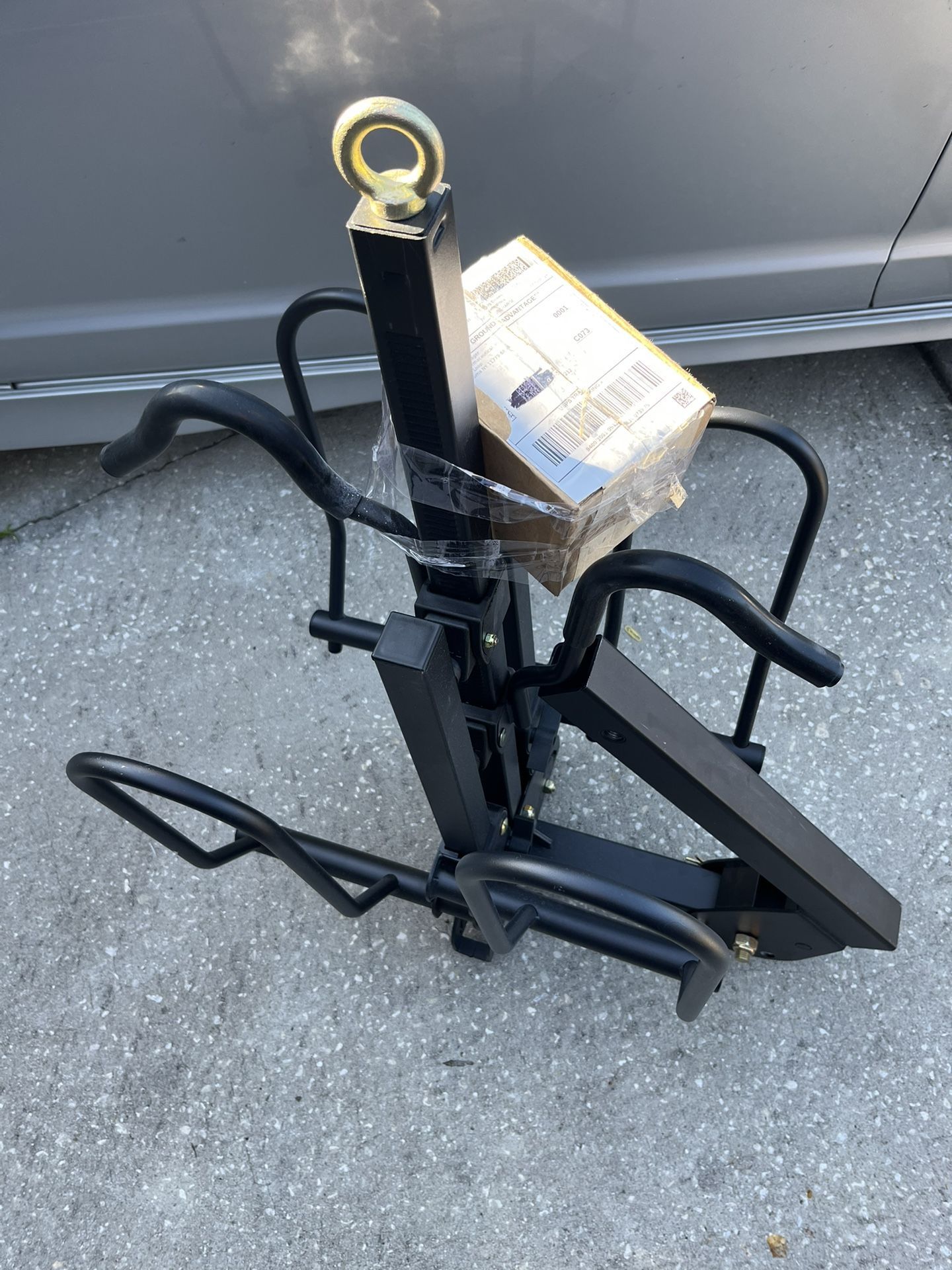 New Rockland 2 Bikes Rack w Lock Hitch Mount $290